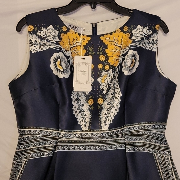 COUER De Vague Fit And Flare Floral Dress - Picture 3 of 11